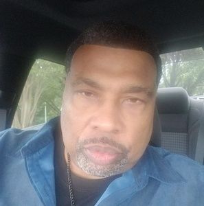 Meet your Posher, Sidney